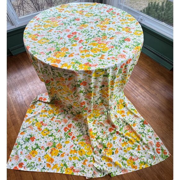 Vintage 70s flat/top sheet, yellow, orange, red flowers, greenery, full size bed - Picture 2 of 9